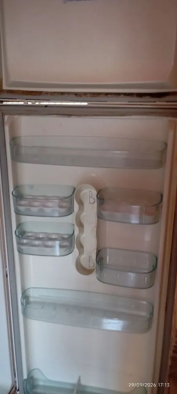 Vendo uma geladeira 