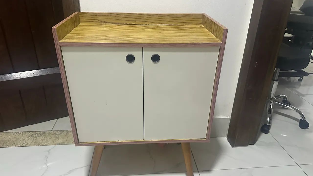 Armário duas portas 