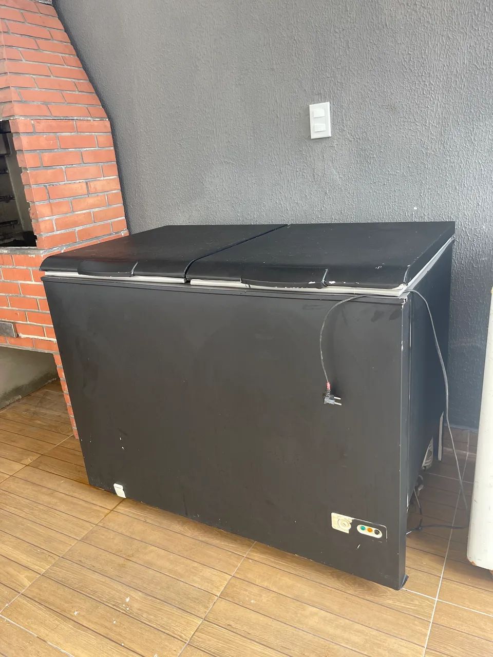 Freezer de duas tampas 