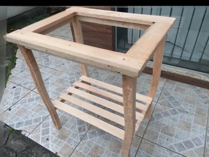 VENDO MÓVEIS CAMA, SOFÁ, COLCHÃO, MESA