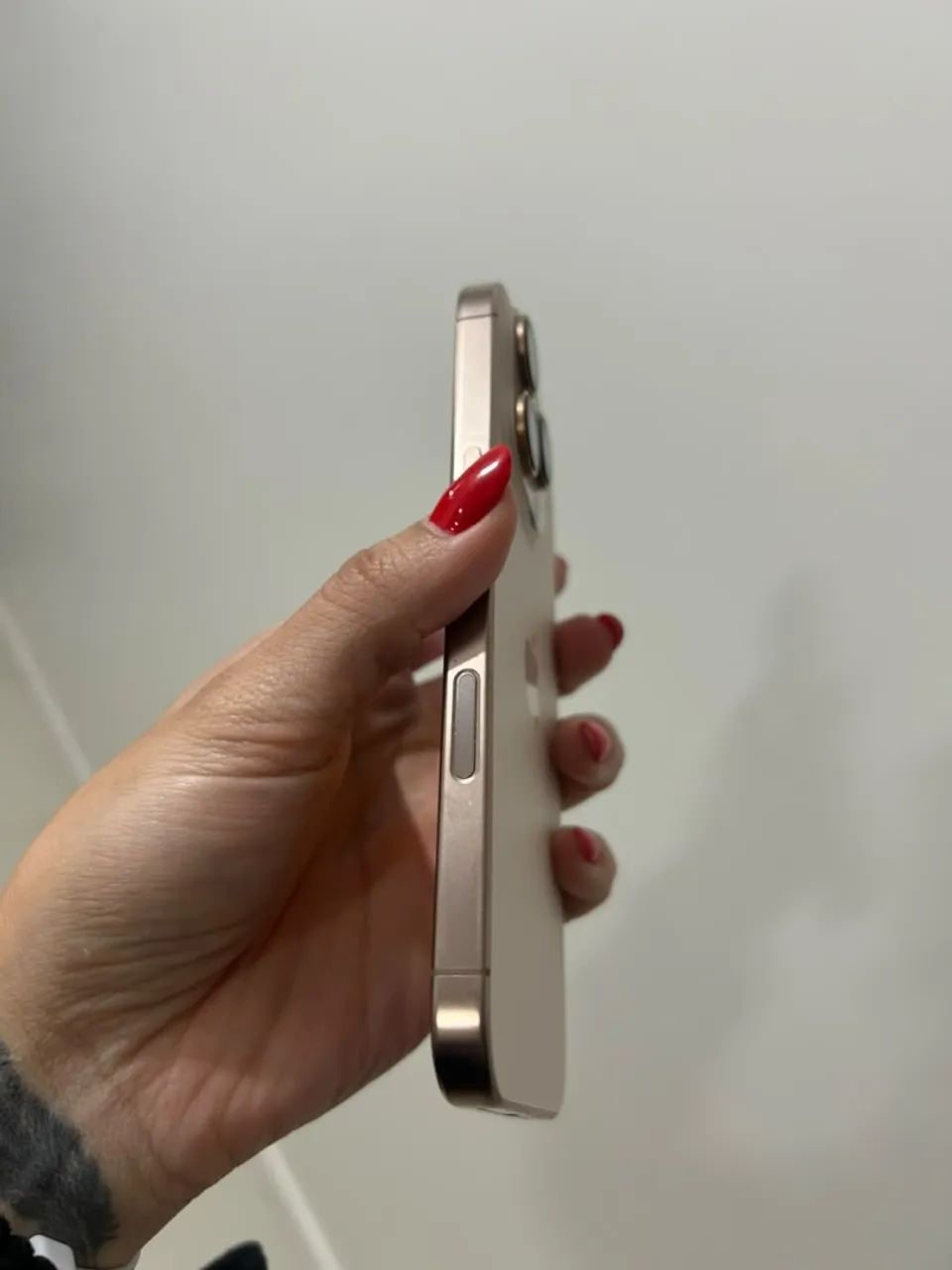 IPhone 16 pro  - Foto 4