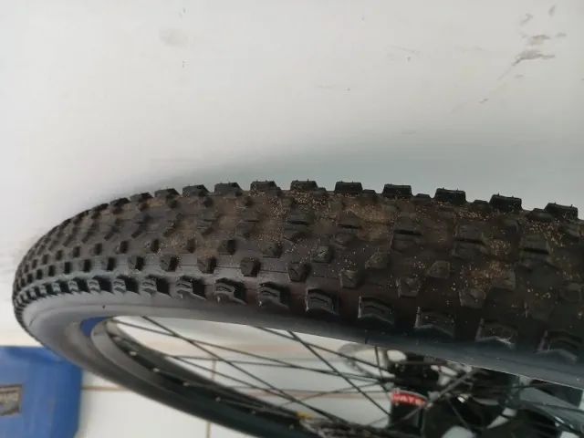 Vendo 01 Pneu de MTB Maxxis Ikon 29x2.20 EXO/TR Cor Preto - Foto 3