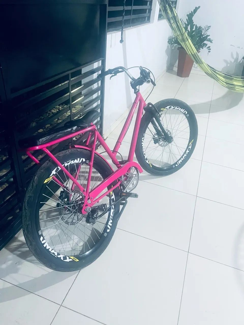 Vendo bicicleta zera tem nem 1 mês de uso  - Foto 2