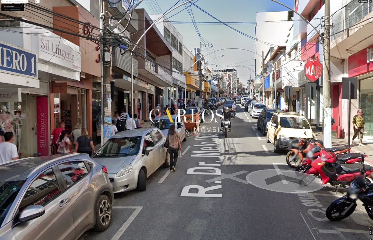 lojão com 1150m² no coração do comércio de Conselheiro Lafaiete com estacionamento - Foto 2