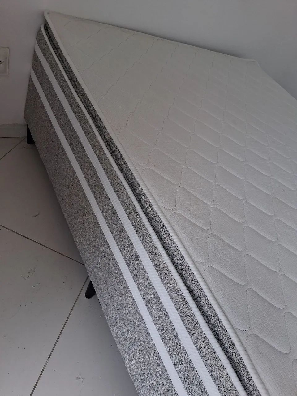 Vendo cama box nova - Foto 2