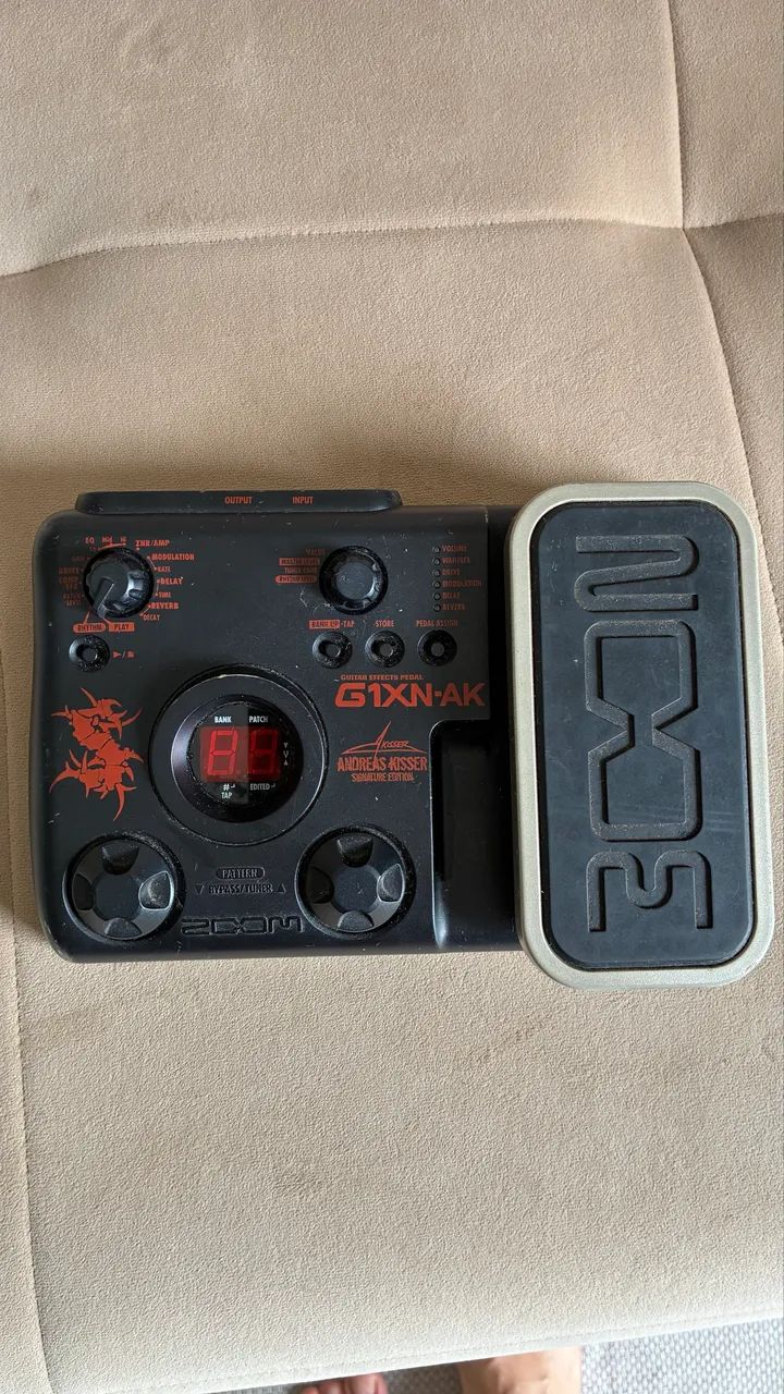 Pedaleira Zoom G1XN-AK - OPORTUNIDADE - Instrumentos musicais