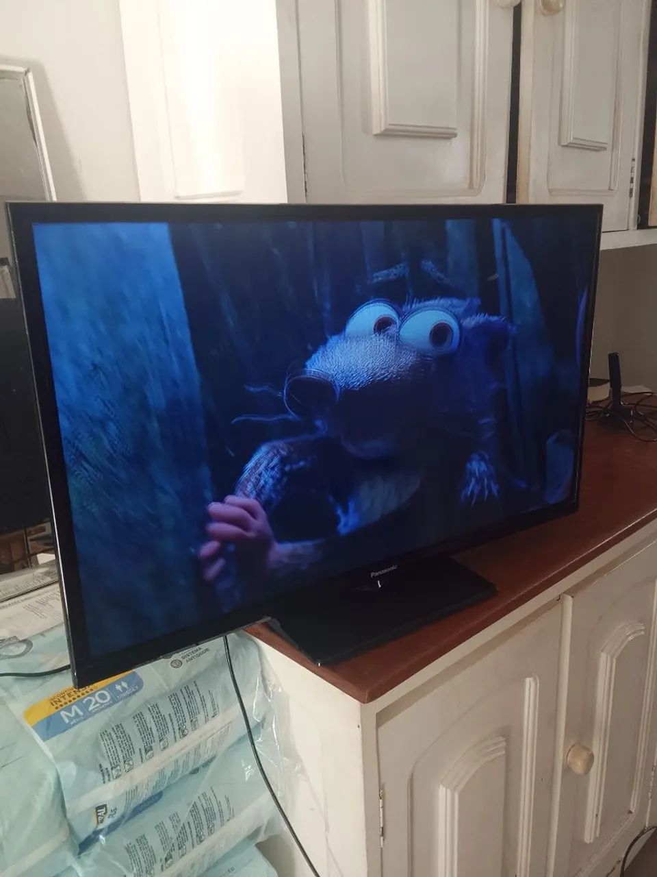 TV 