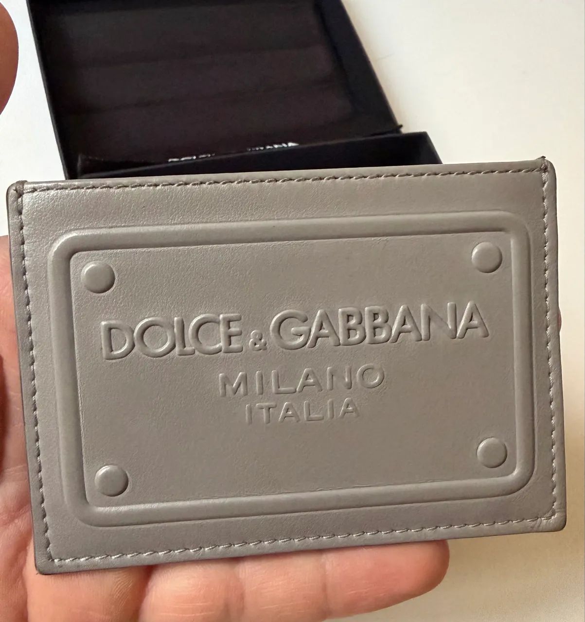 Portão cartão Dolce&Gabbana - Foto 4