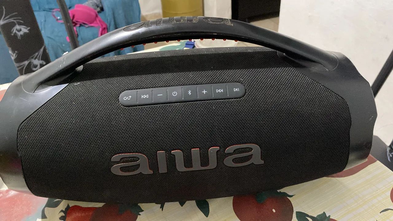 Caixa aiwa 