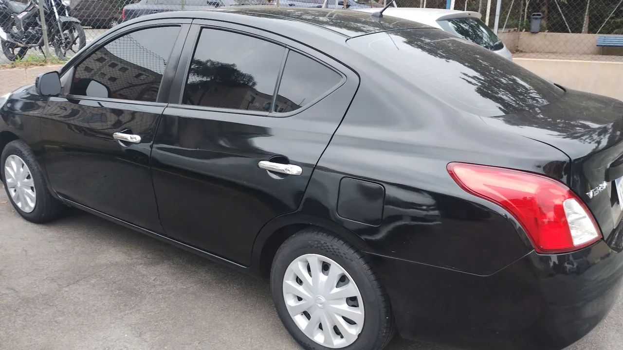 Nissan Versa 1.6 16V FLEX SV 4P MANUAL 2013