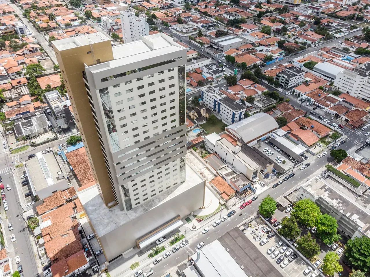 Sala comerciais de 31,90m² a 129m² no Evolution Business Center - Foto 2