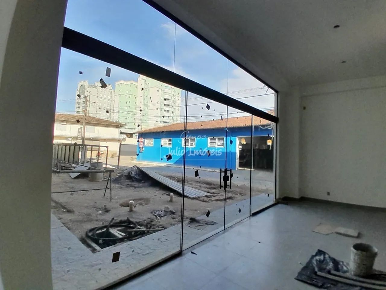 Sala comercial bairro São Luiz para locação - Foto 4