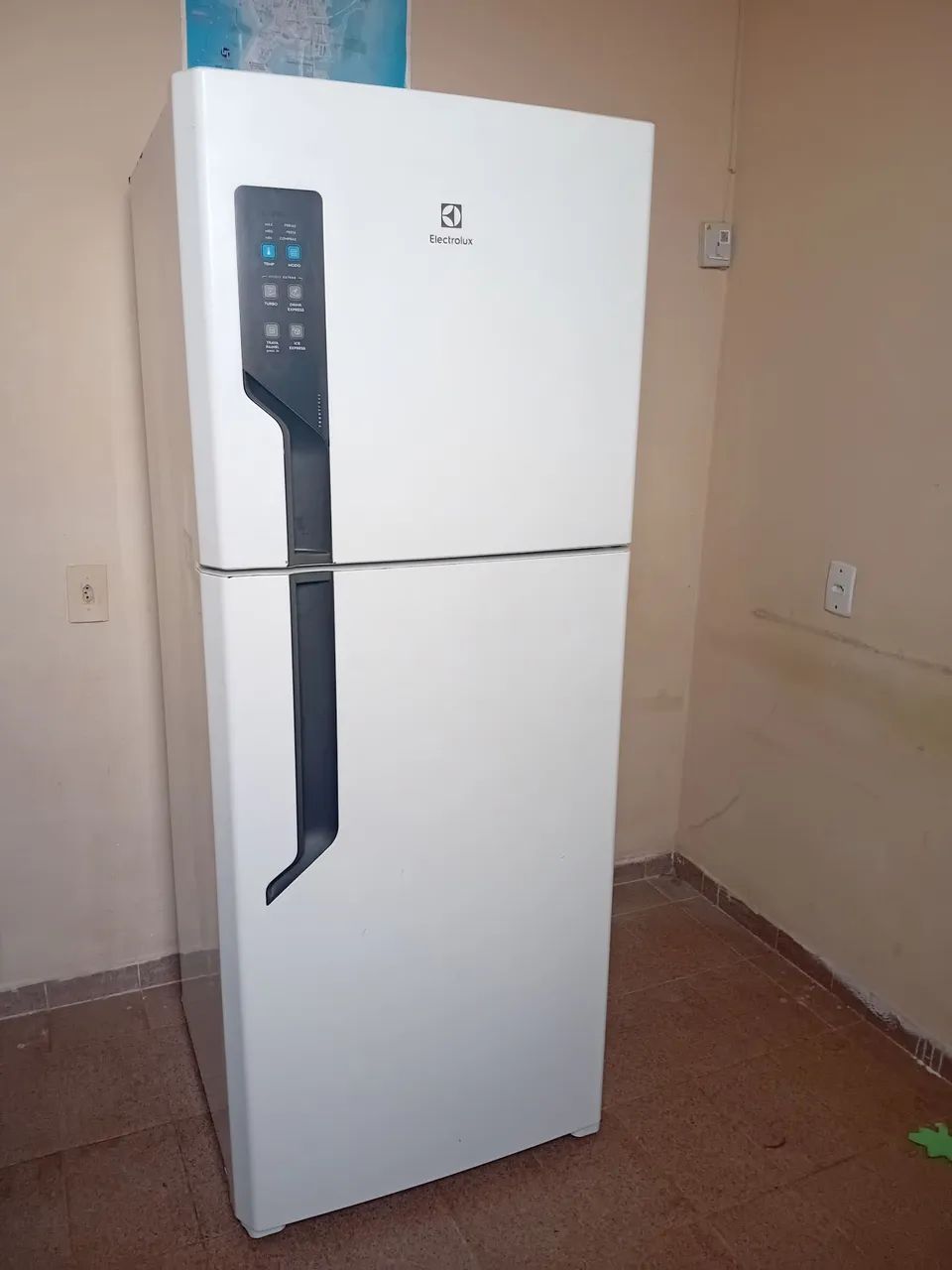 Geladeira Electrolux TF55 Duplex com Defeito