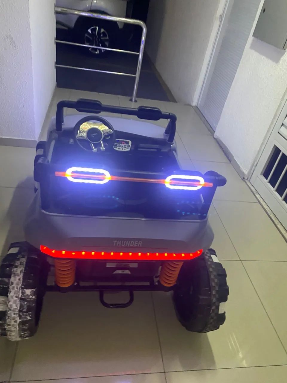 Mini carro elétrico infantil jipe  - Foto 4
