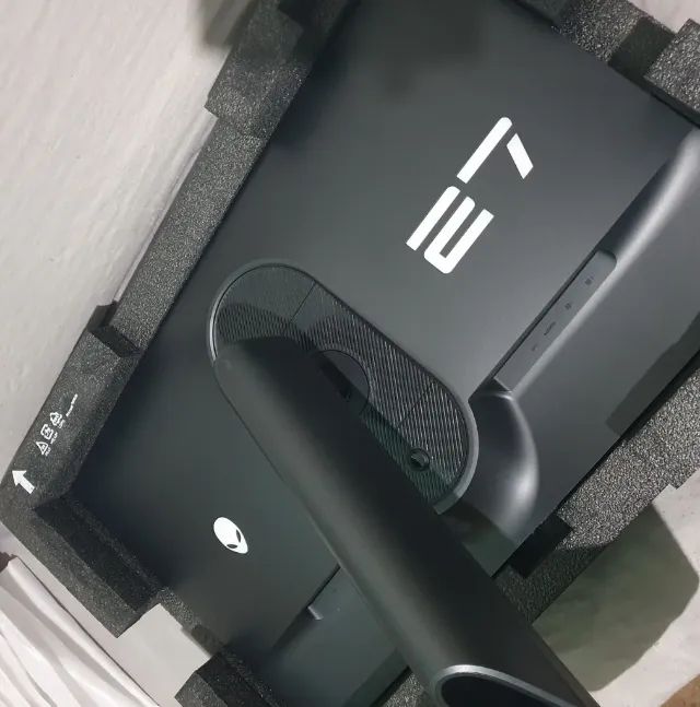 Monitor 27" Alienware AW2724DM - Foto 2