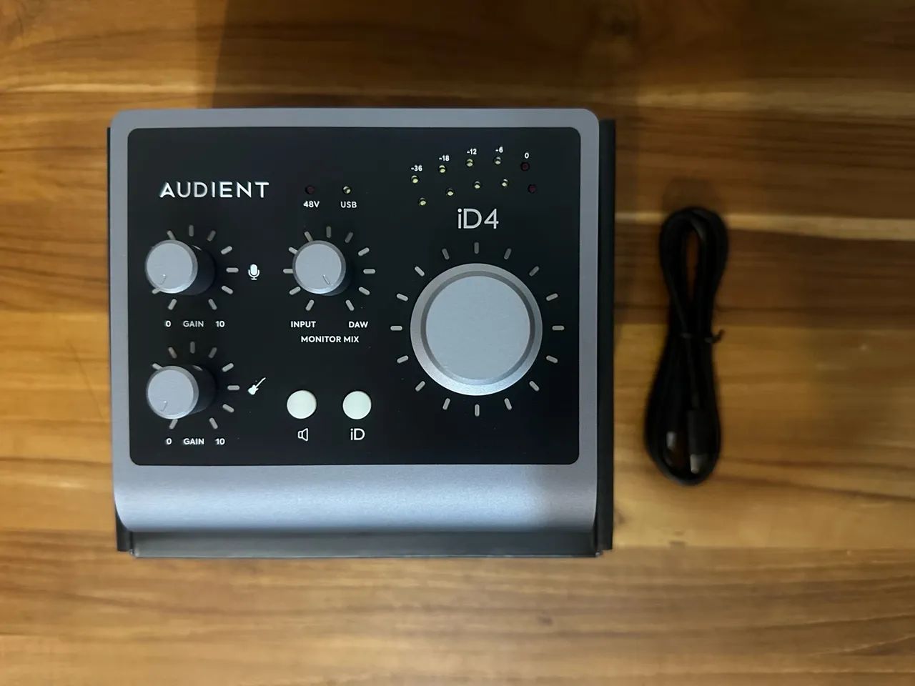Interface de Áudio - Audient iD4 MKii NOVA - Foto 2