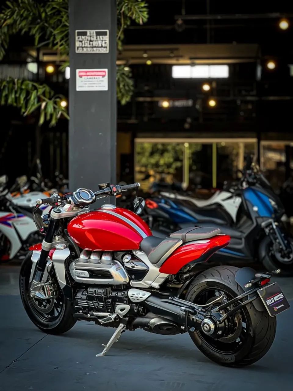 TRIUMPH ROCKET 3 R - Foto 2