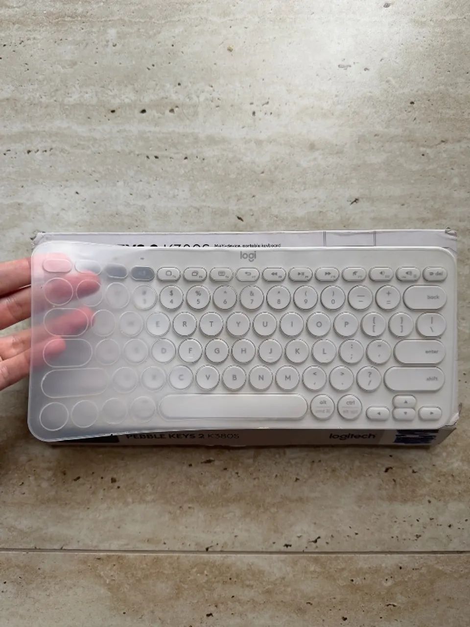Teclado Logitech Pebble Keys 2 K380s Bluetooth Branco - Pouco Uso - Foto 3