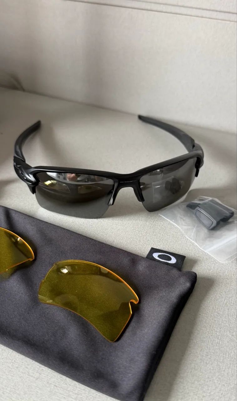 Oakley Flak