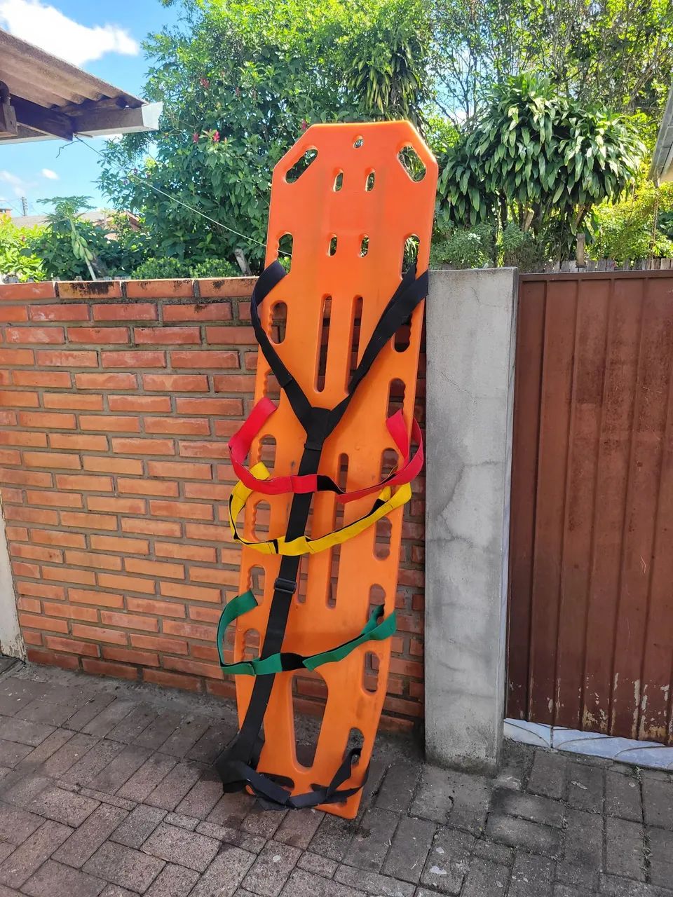 Maca rígida e maca retrátil 