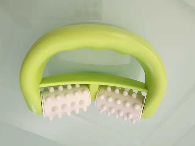 Massageador estimulador de plástico