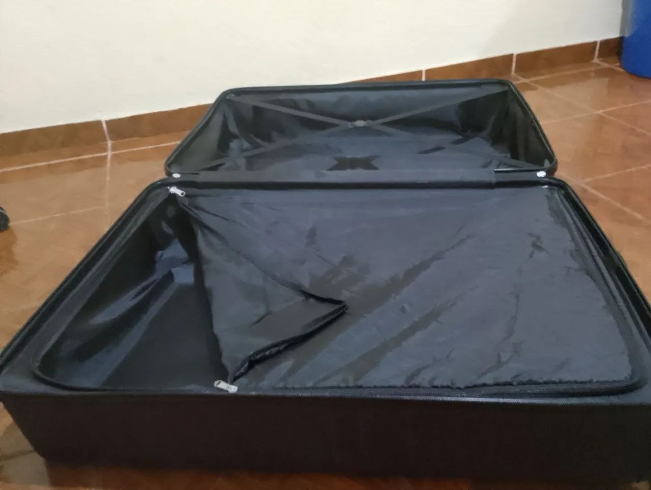 Mala gigante e dura adquirida em PT - Foto 5