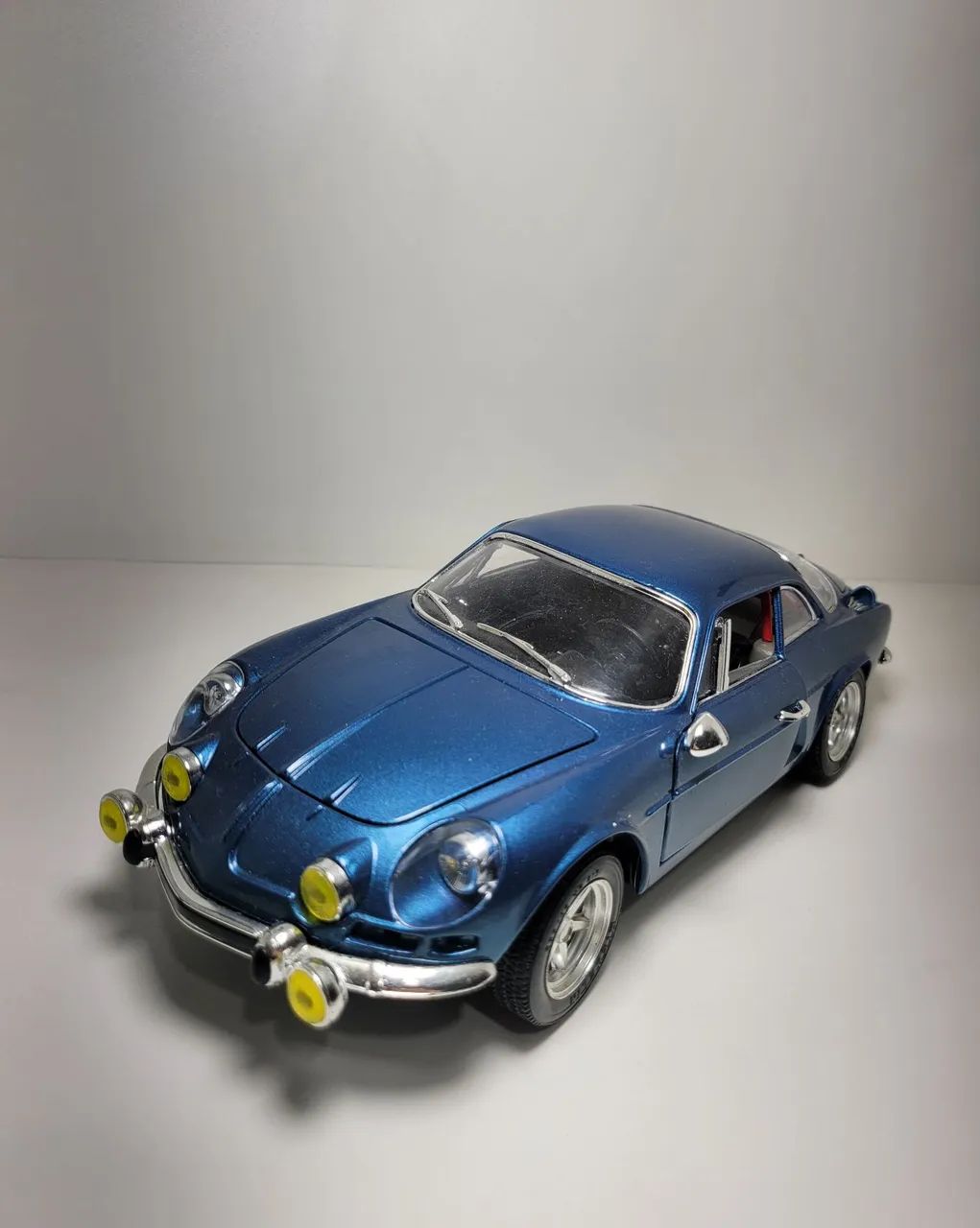 Miniatura 1:18 Renault Alpine Burago  - Foto 5