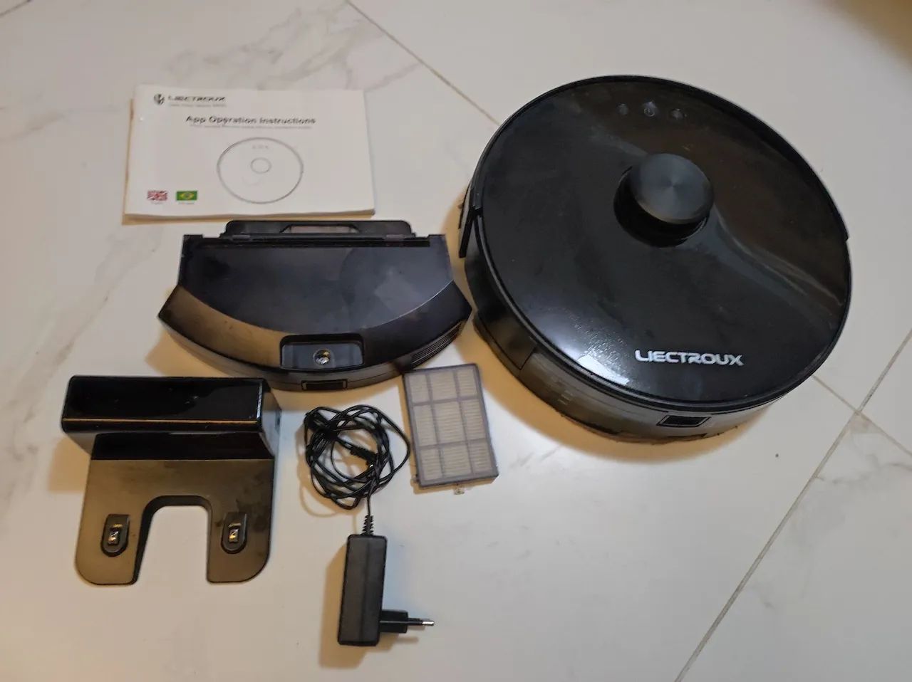 Electronic Vacuum Robot