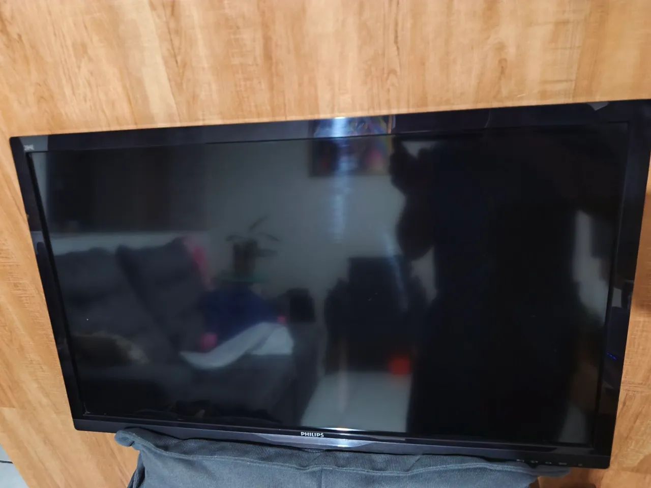 Vendo monitor Philips 28 polegadas com suporte  - Foto 2