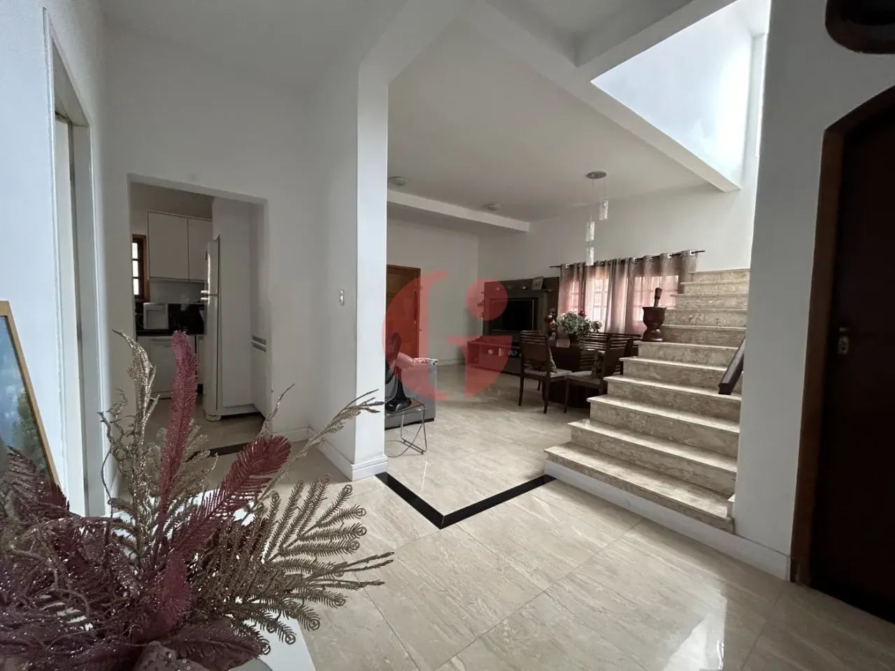 Casa/Sobrado para venda com 2 pontos comerciais - Centro - Paraibuna SP - Foto 2