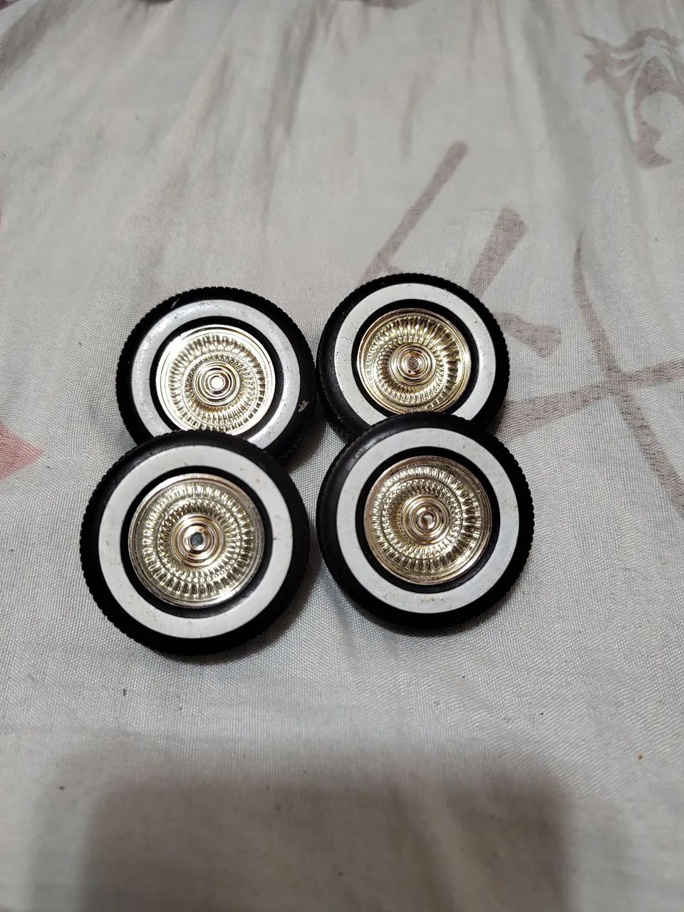 11 Jogos de rodas 1/18 coleção lote autoart ertl Jada nacionais rodinhas Custom kyosho  - Foto 3