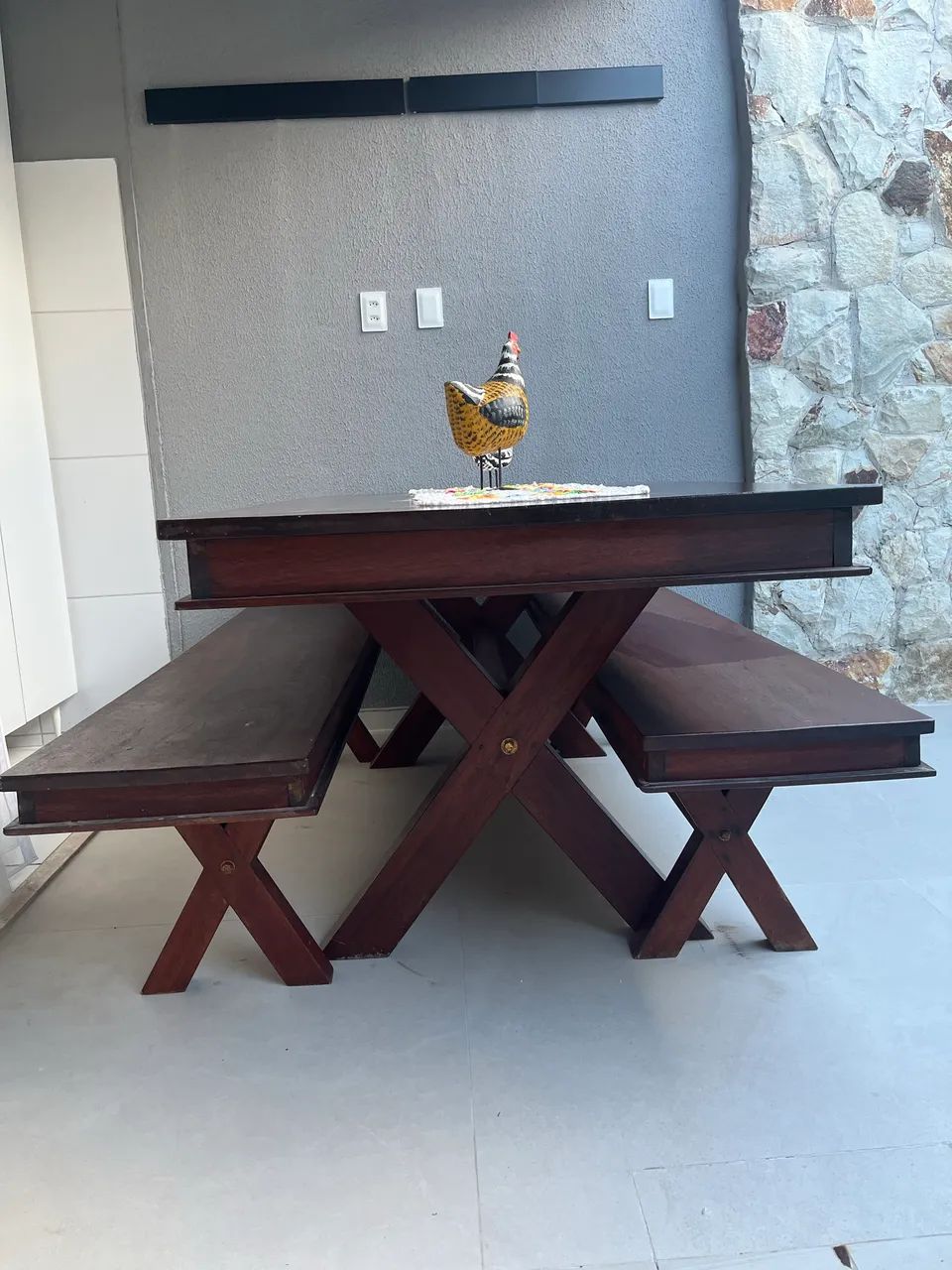 Mesa de jatobá madeira com bancos  - Foto 3