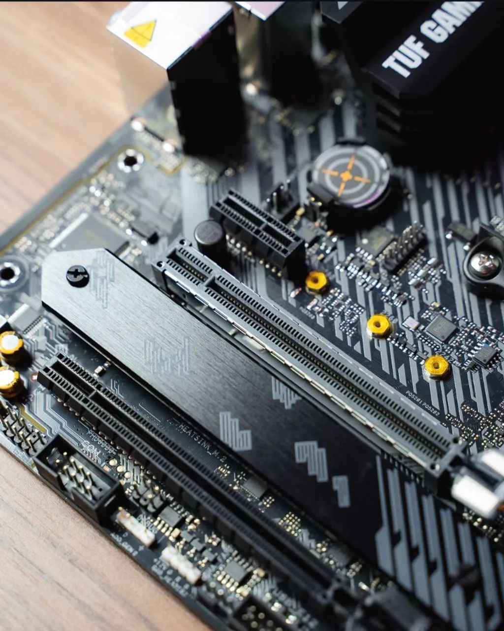 Placa mãe b550m plus tuf amd am4 ddr4 - Foto 3