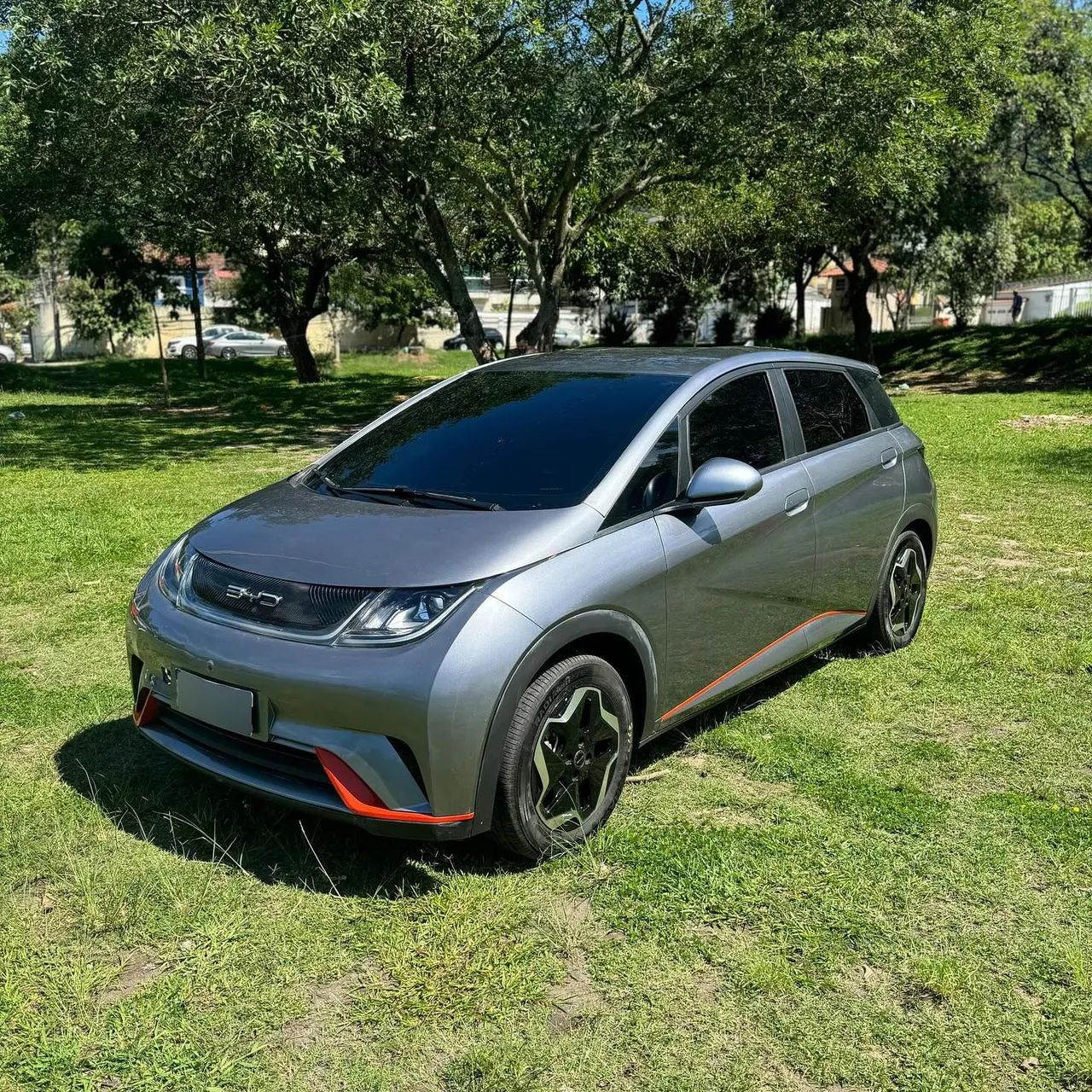 BYD Dolphin EV (Elétrico) 2025
