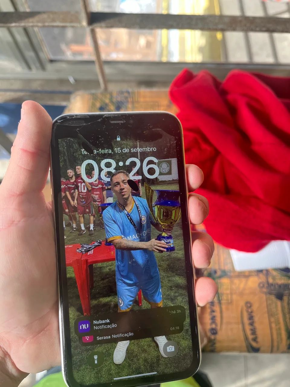 Celular iPhone XR  - Foto 2