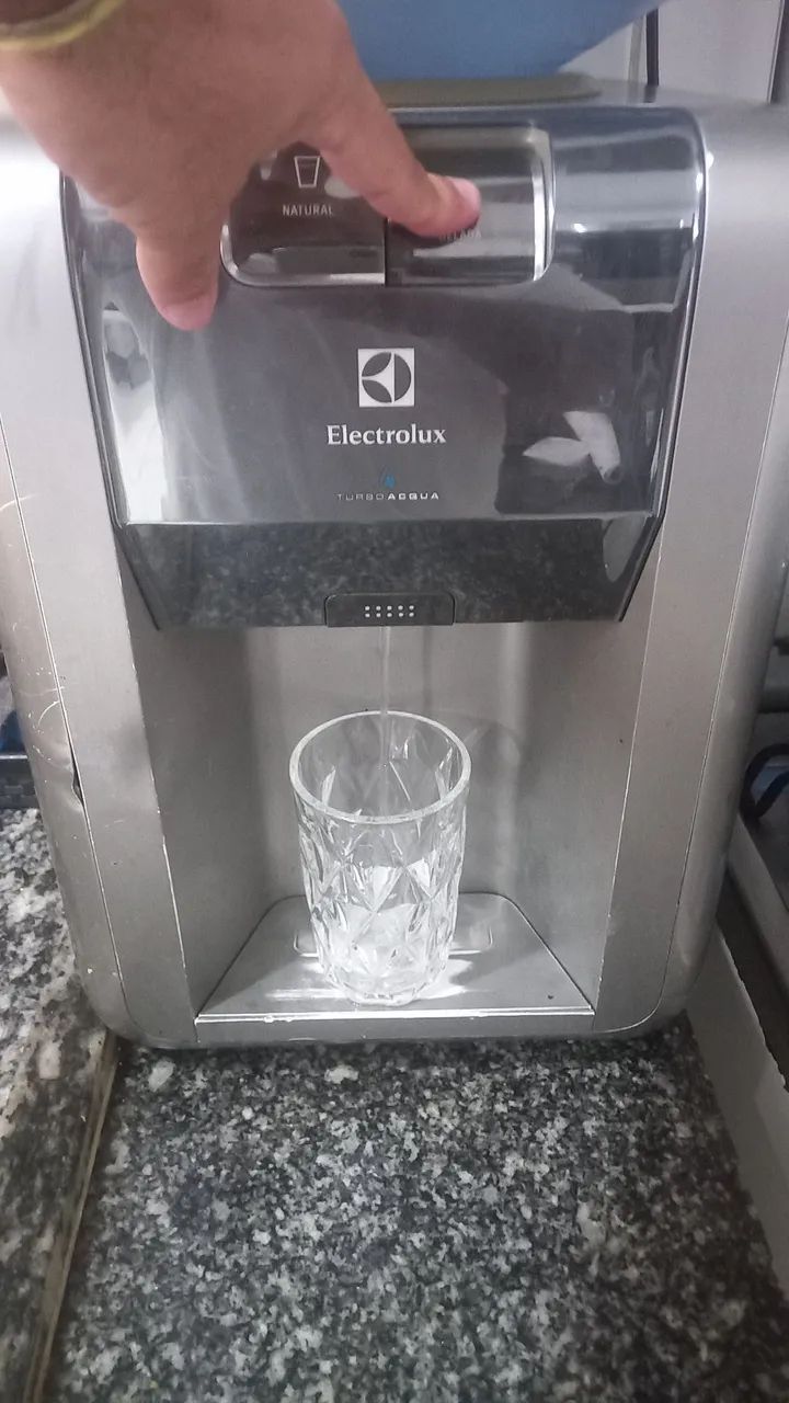 Bebedouro de bancada Eletrolux 127v  - Foto 3