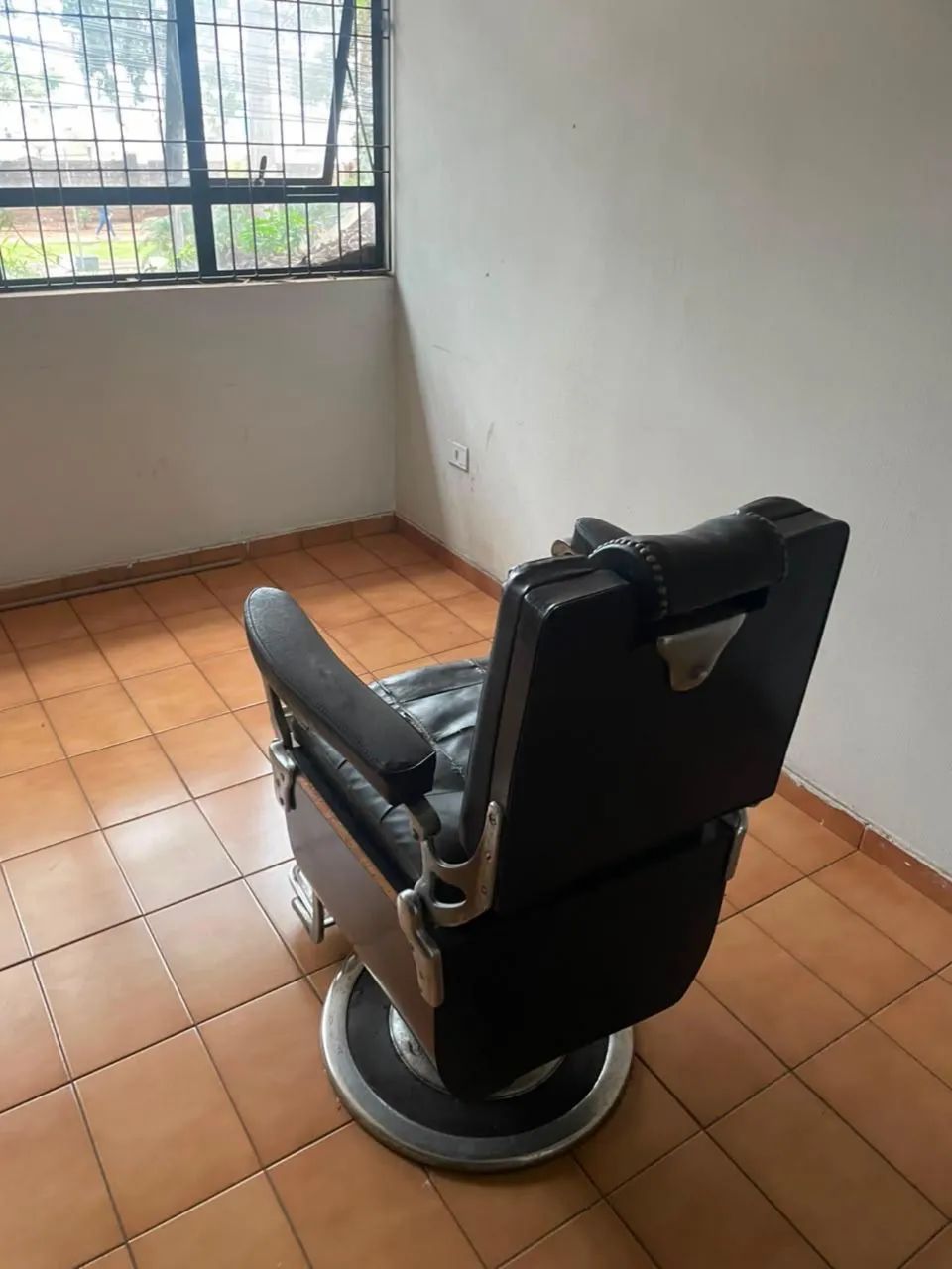 Cadeira Ferrante antiga  - Foto 4