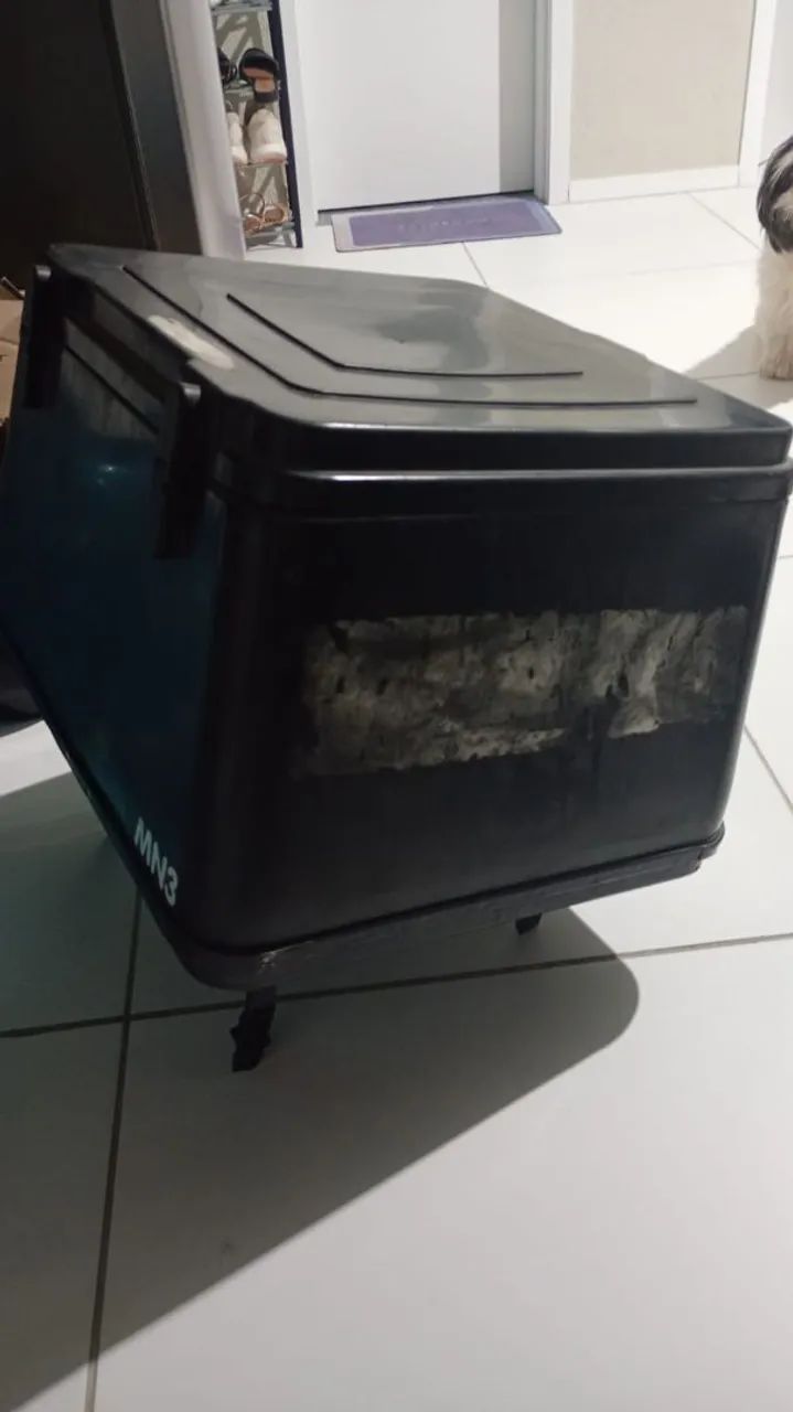 VENDO BAU DE  80 Litros 
