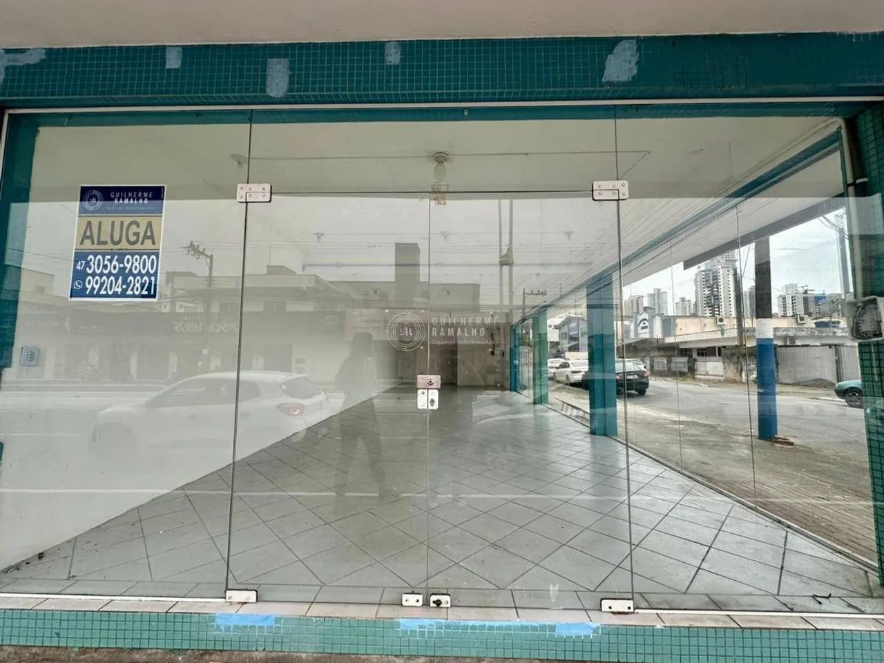 Locação Anual: Sala Comercial 5ª Avenida em Balneário Camboriú - Foto 9