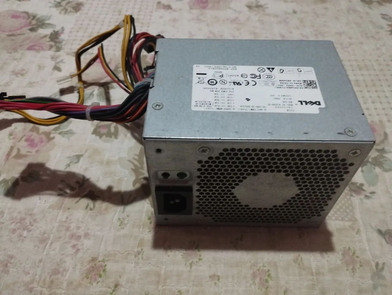 Fonte básica de 255w para Pc de escritório  - Foto 2
