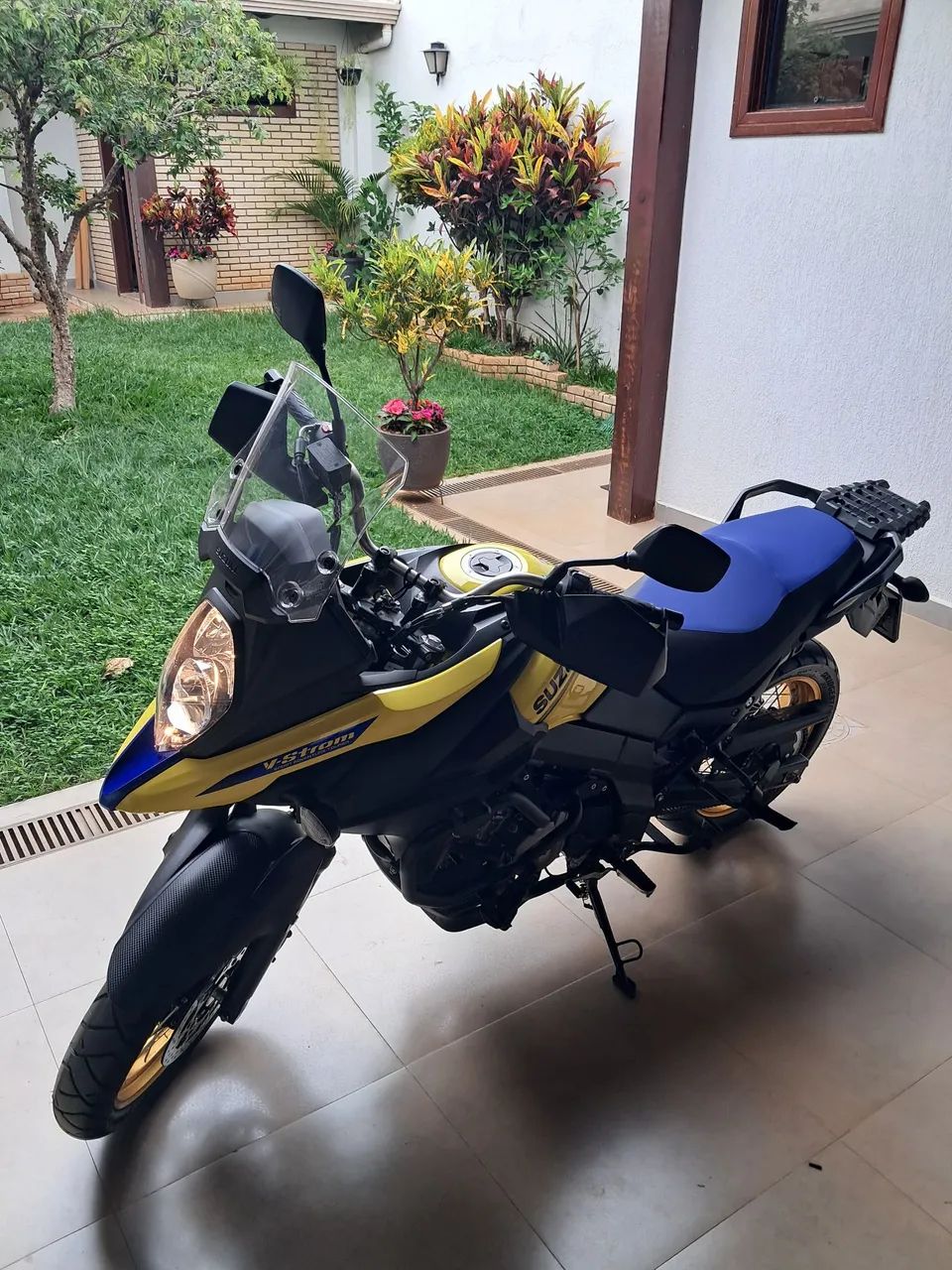 V-STRON 650 XT. - Foto 3