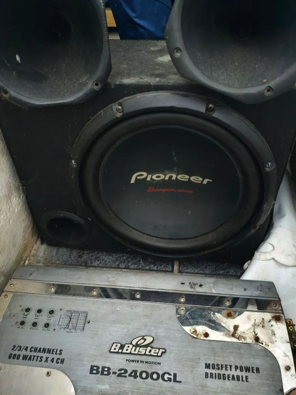 Vendo som automotivo 