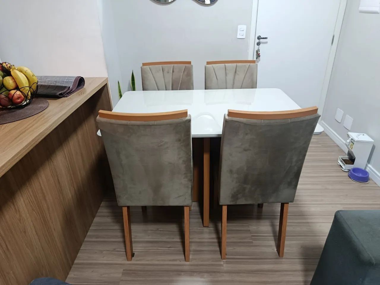Mesa de 4 cadeiras 