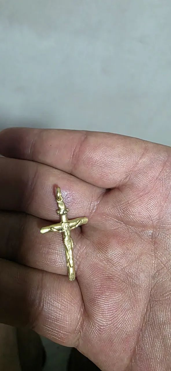 VENDO PINGENTE DE 1.0 GRAMA DE OURO 18 - Foto 5