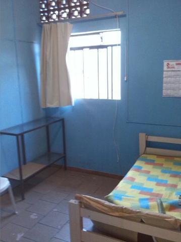 Quartos em ótima localização - Foto 3