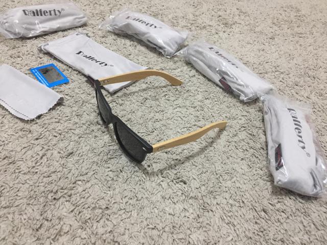 Somente hoje e amanhã Oculos Sport haste em bambu lente polarizada - Foto 3