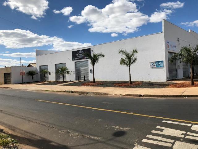 Loja comercial para alugar em Loteamento residencial pequis, Uberlândia cod:875518 - Foto 2
