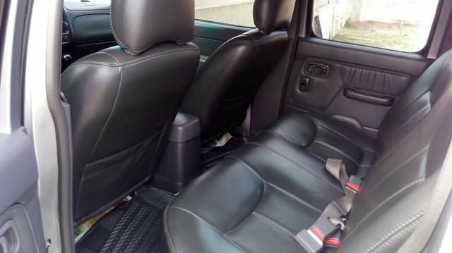 Nissan Frontier - Foto 3