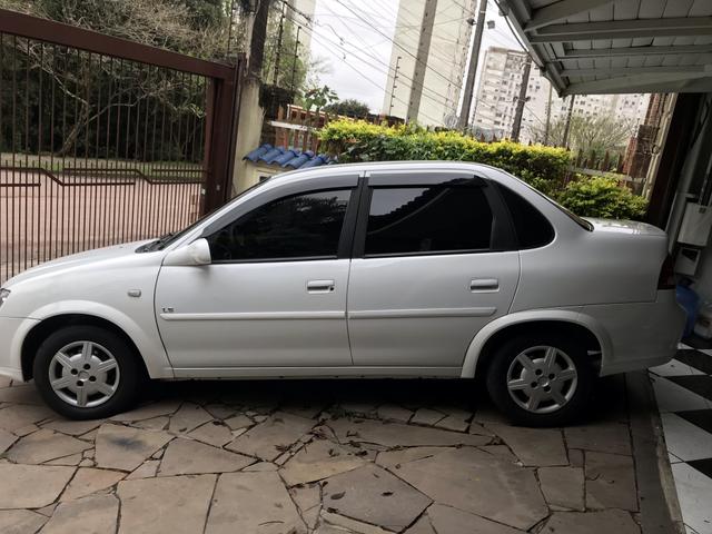 Classic LS 1.0 2011 * km 79 mil * Ar Cond * impecável - Foto 2