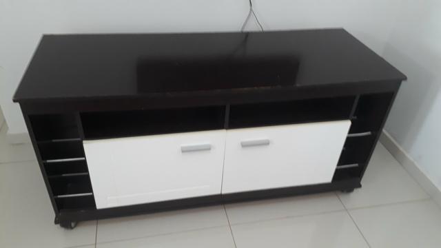 Rack móveis casa verde com rodinhas